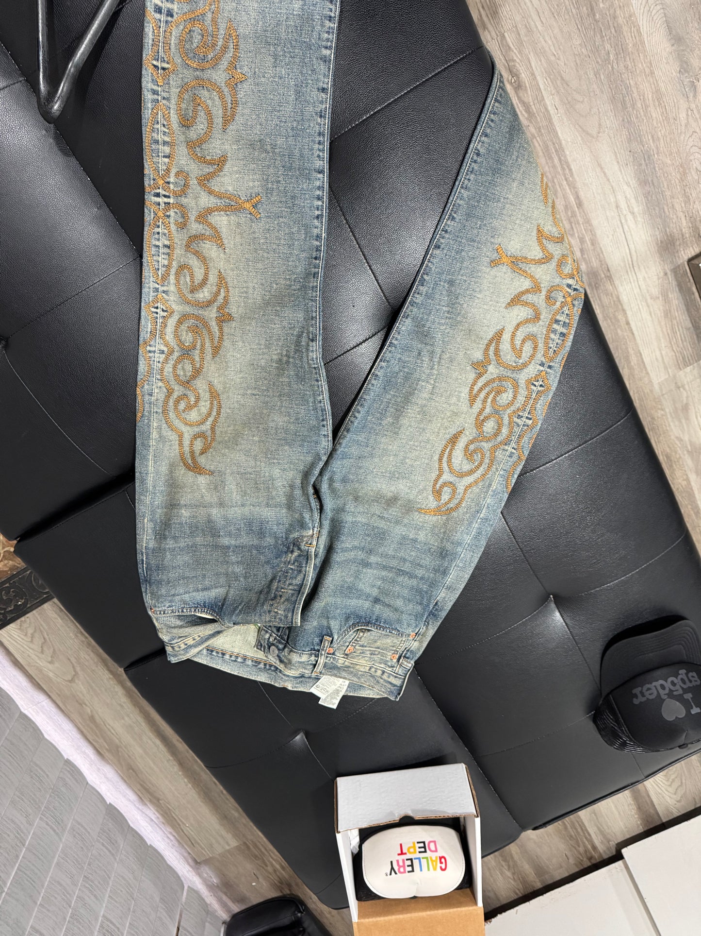 Denim tears jeans