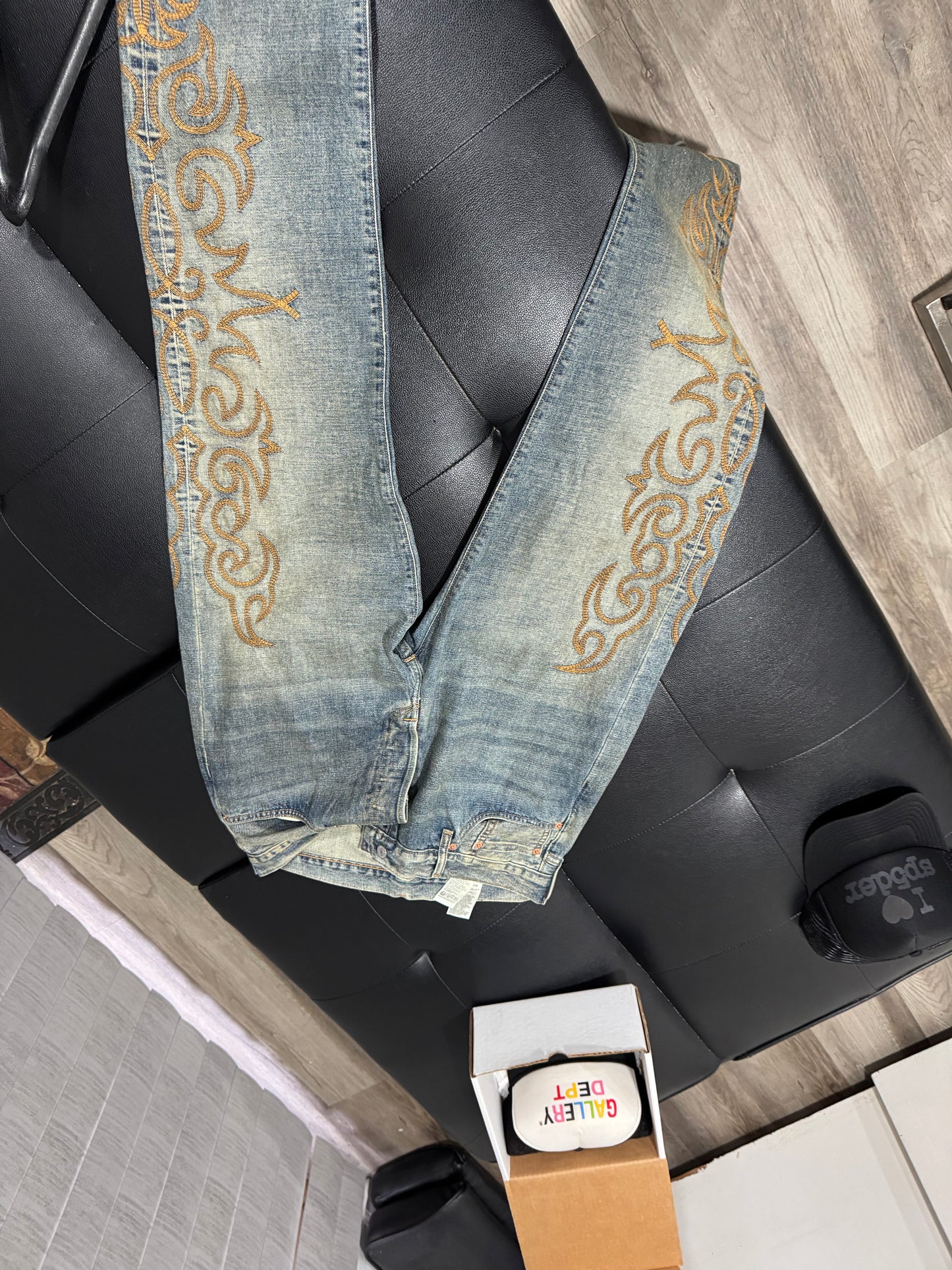 Denim tears jeans